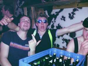 9b90b5e8-a743-40b1-8e63-ff17dc0e9807